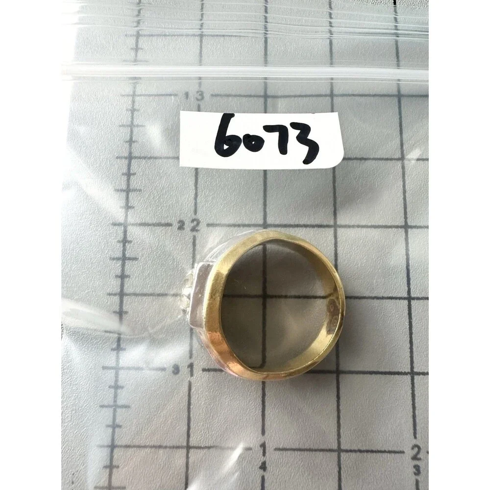 Unbranded vintage 18k
